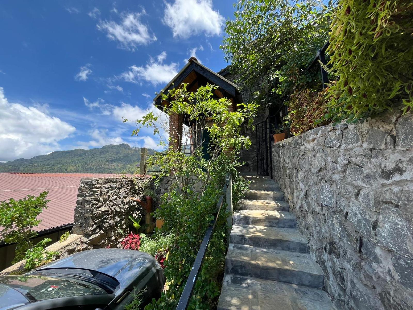 Idal Villa Хапутале Екстериор снимка